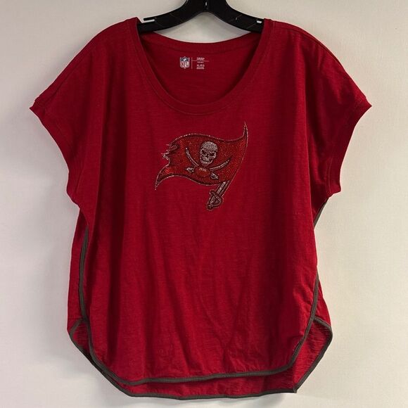 NFL Tops - NFL Ladies Tampa Bay Buccaneers Bling Glitter Top Size XL